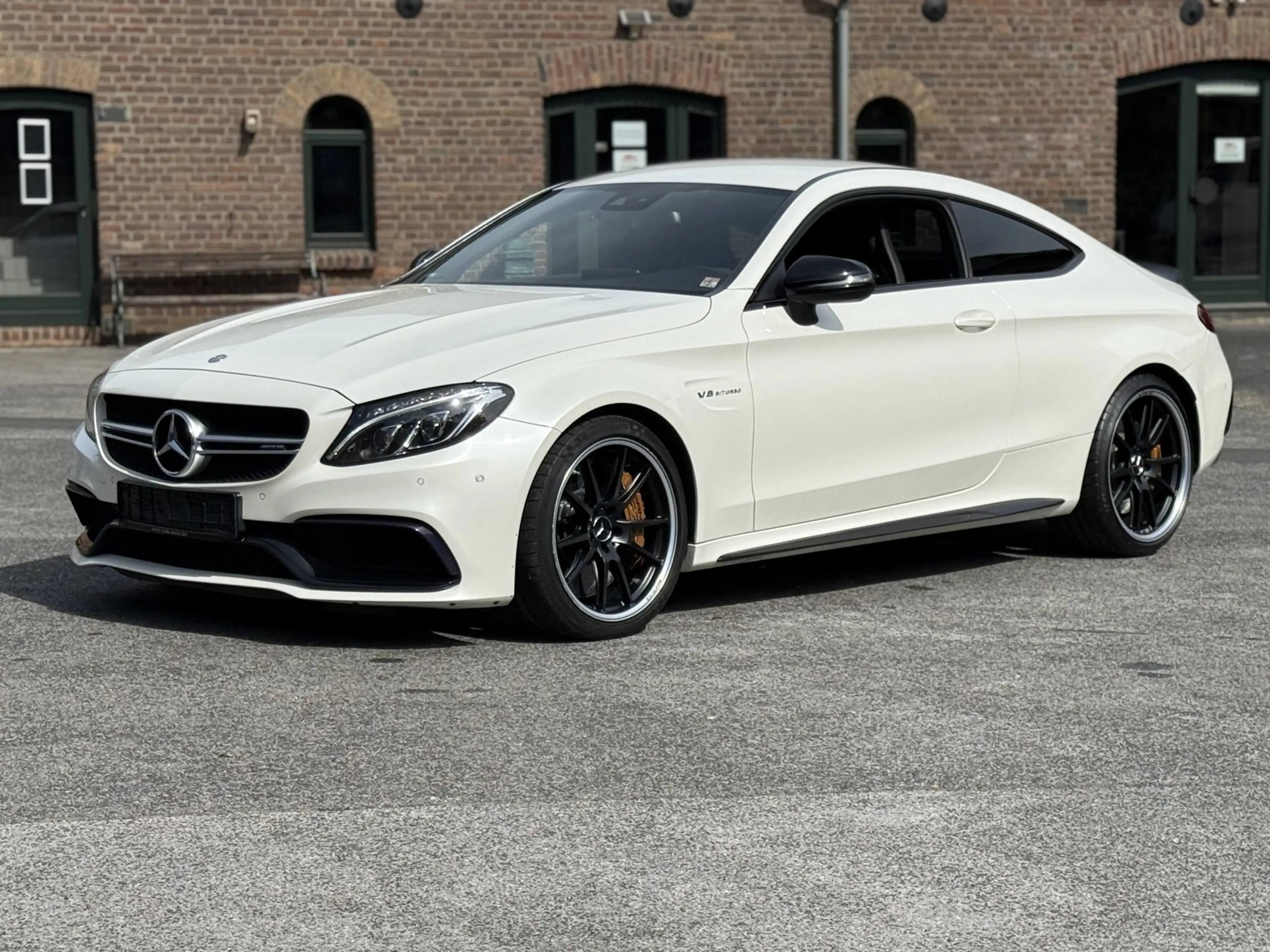 Mercedes-Benz C 63 AMG C S EDITION KERAMIK*BURMESTER*KAMERA*PERMORMANCE S — photo 9