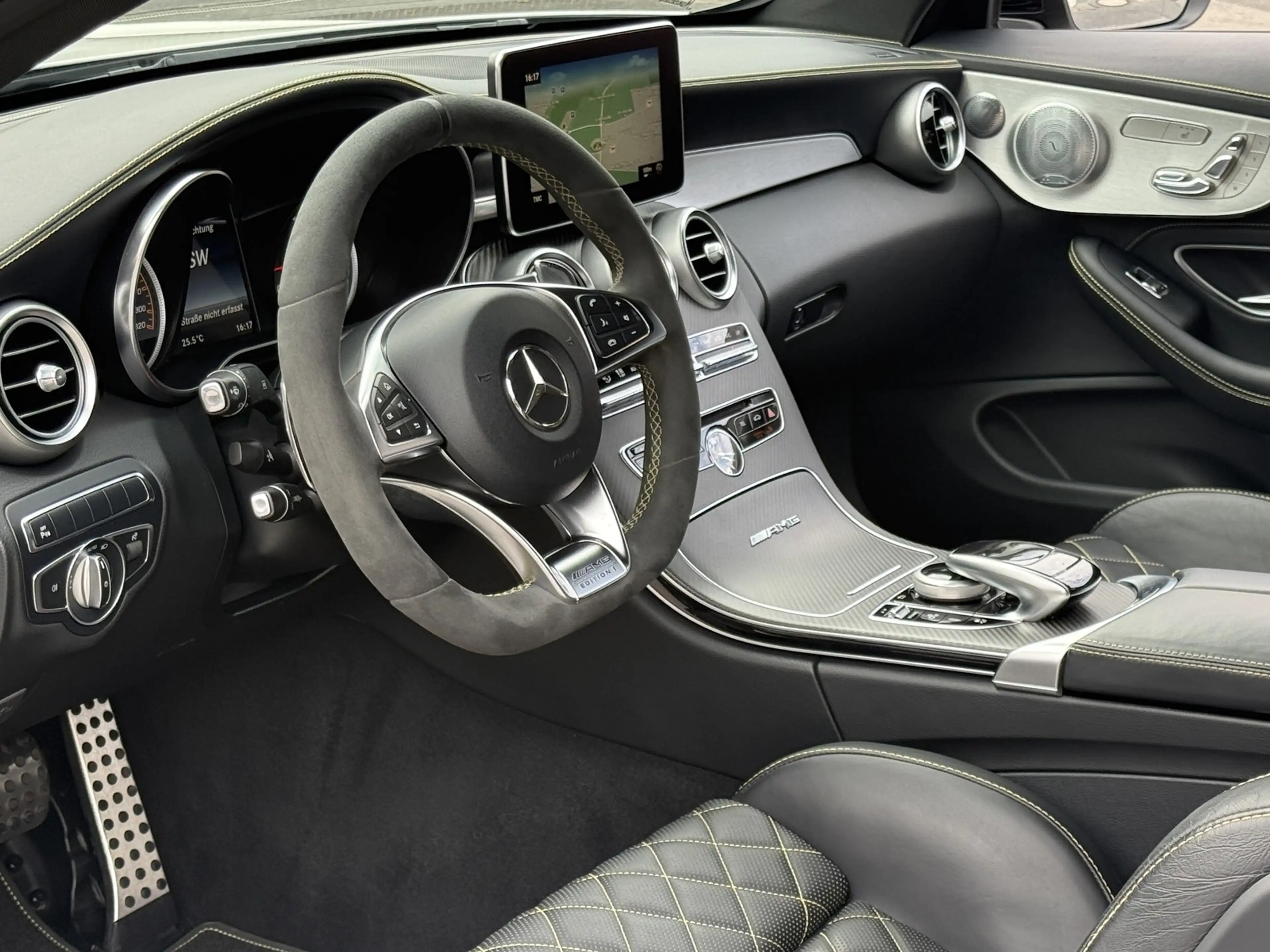 Mercedes-Benz C 63 AMG C S EDITION KERAMIK*BURMESTER*KAMERA*PERMORMANCE S — photo 4