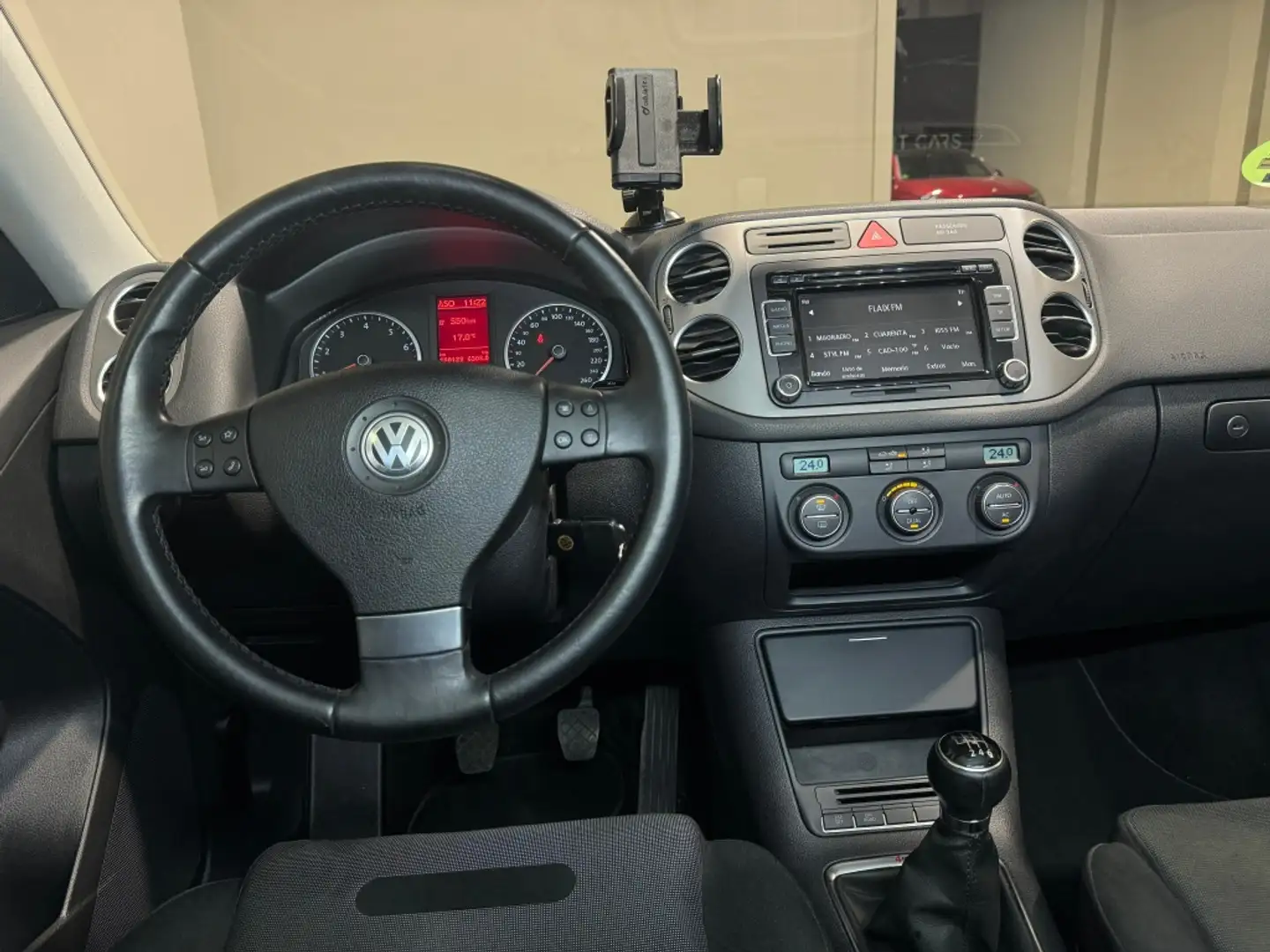Volkswagen Tiguan 1.4TSI +Motion Fekete - 2