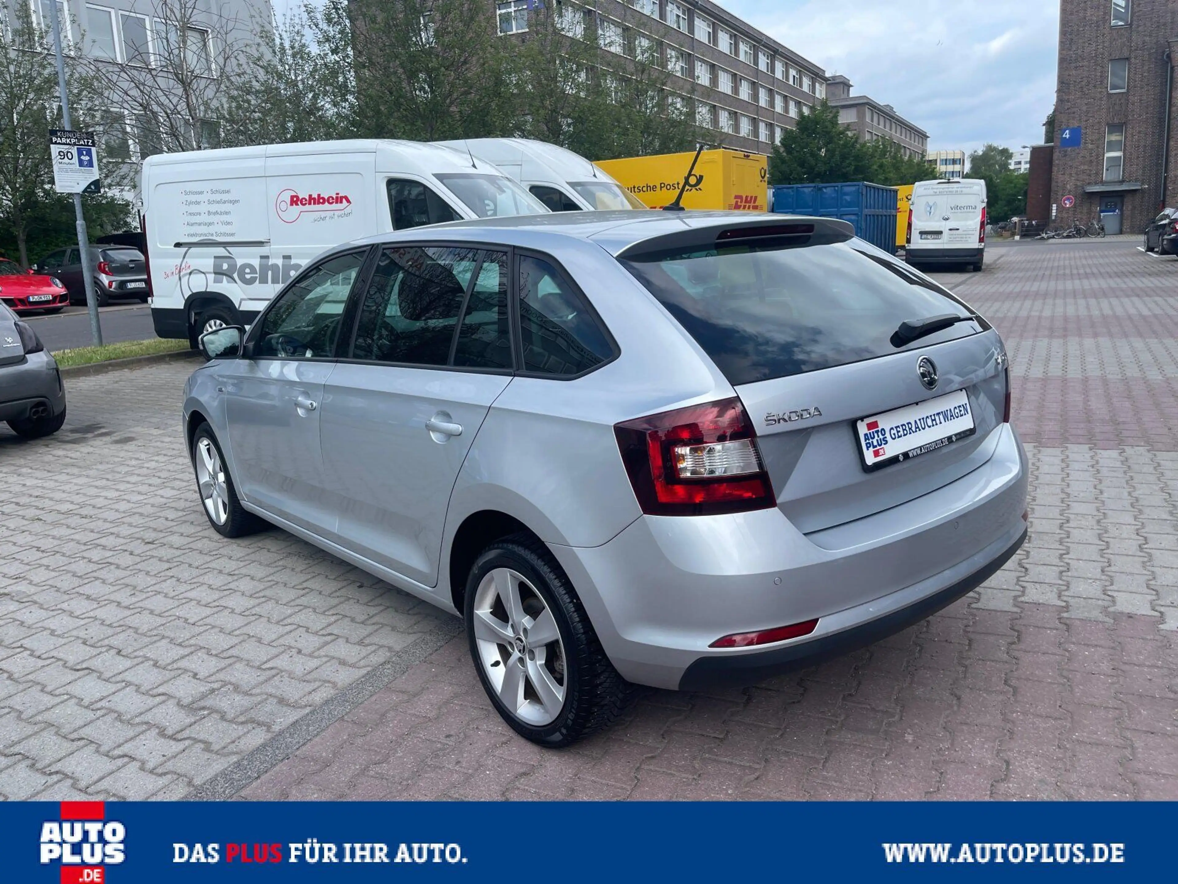 Skoda Rapid/Spaceback Spaceback 1.0 TSI Clever PDC+SITZHEIZUNGBC — photo 3