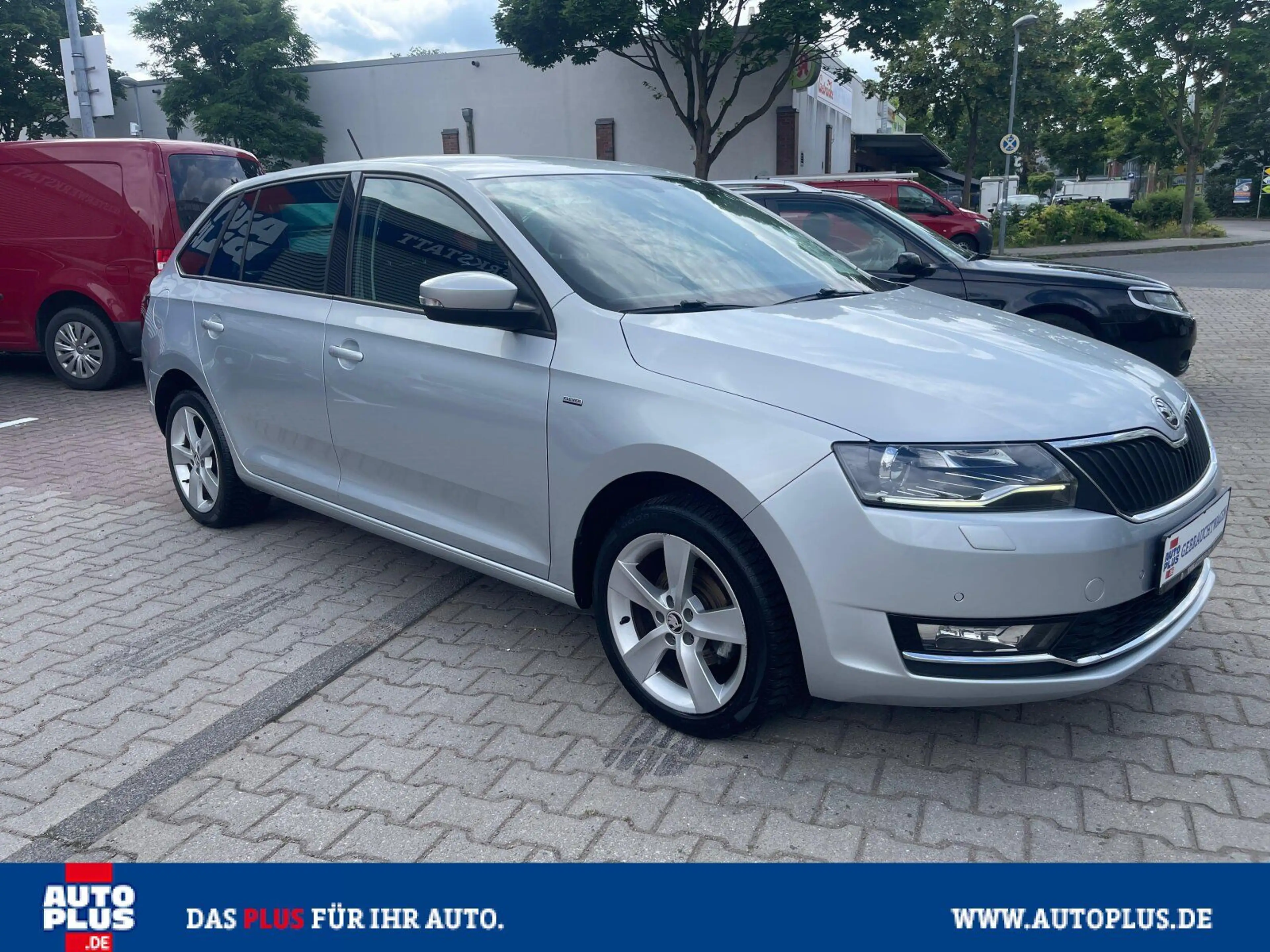 Skoda Rapid/Spaceback Spaceback 1.0 TSI Clever PDC+SITZHEIZUNGBC — photo 7
