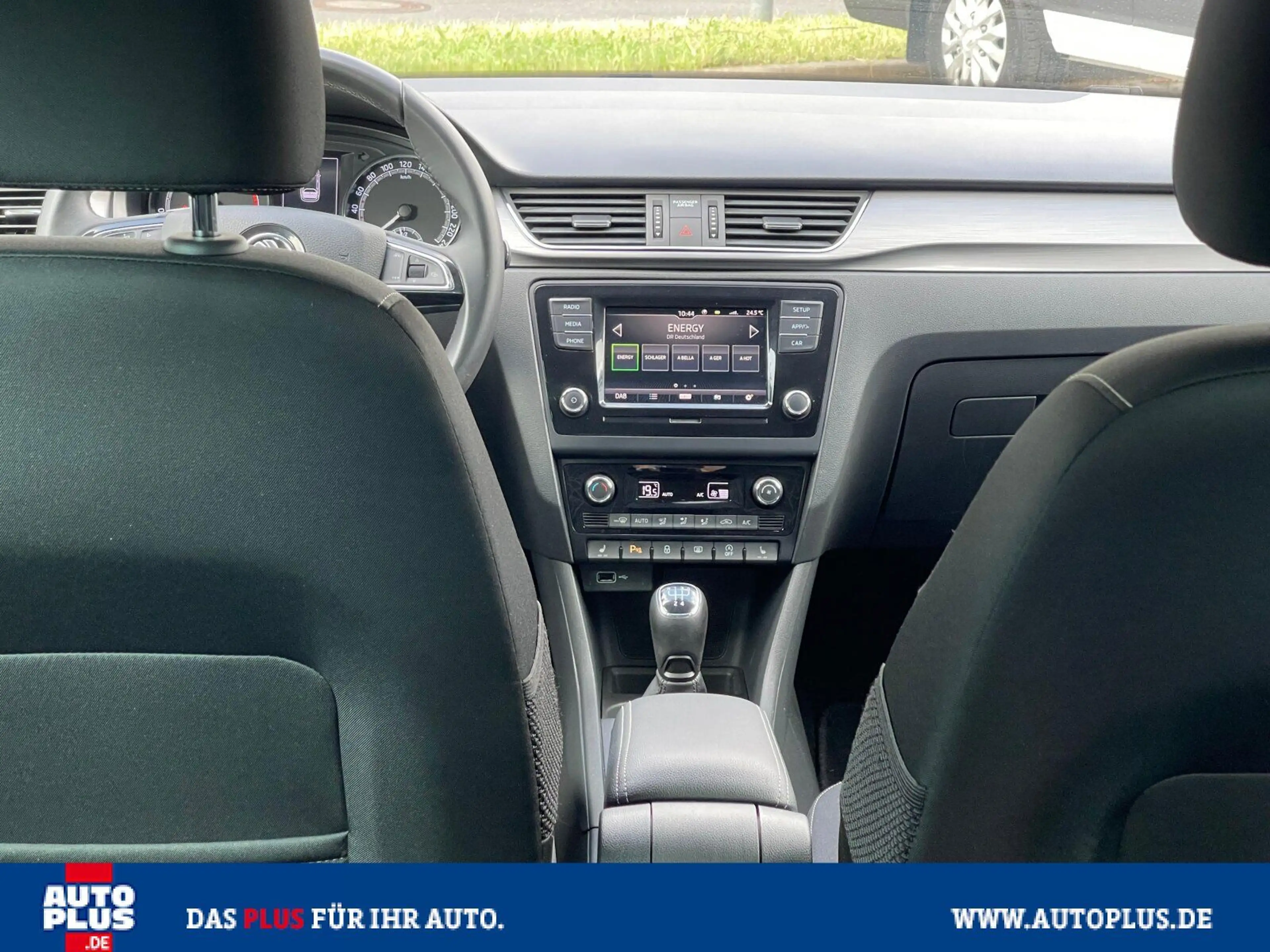 Skoda Rapid/Spaceback Spaceback 1.0 TSI Clever PDC+SITZHEIZUNGBC — photo 14
