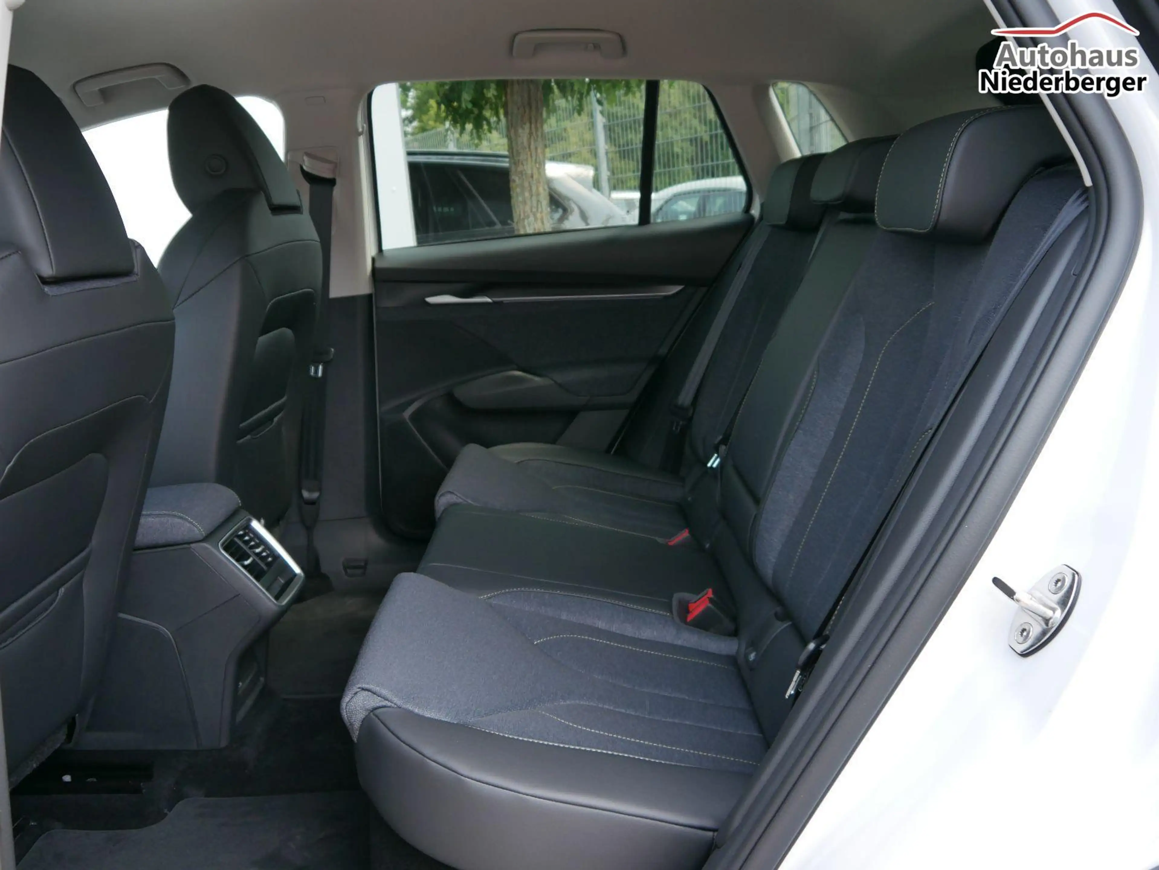Skoda Elroq 60*ACC*PDC*LED*SHZ*KAMERA*TEMPOMAT*KLIMA*SMARTL... — photo 8