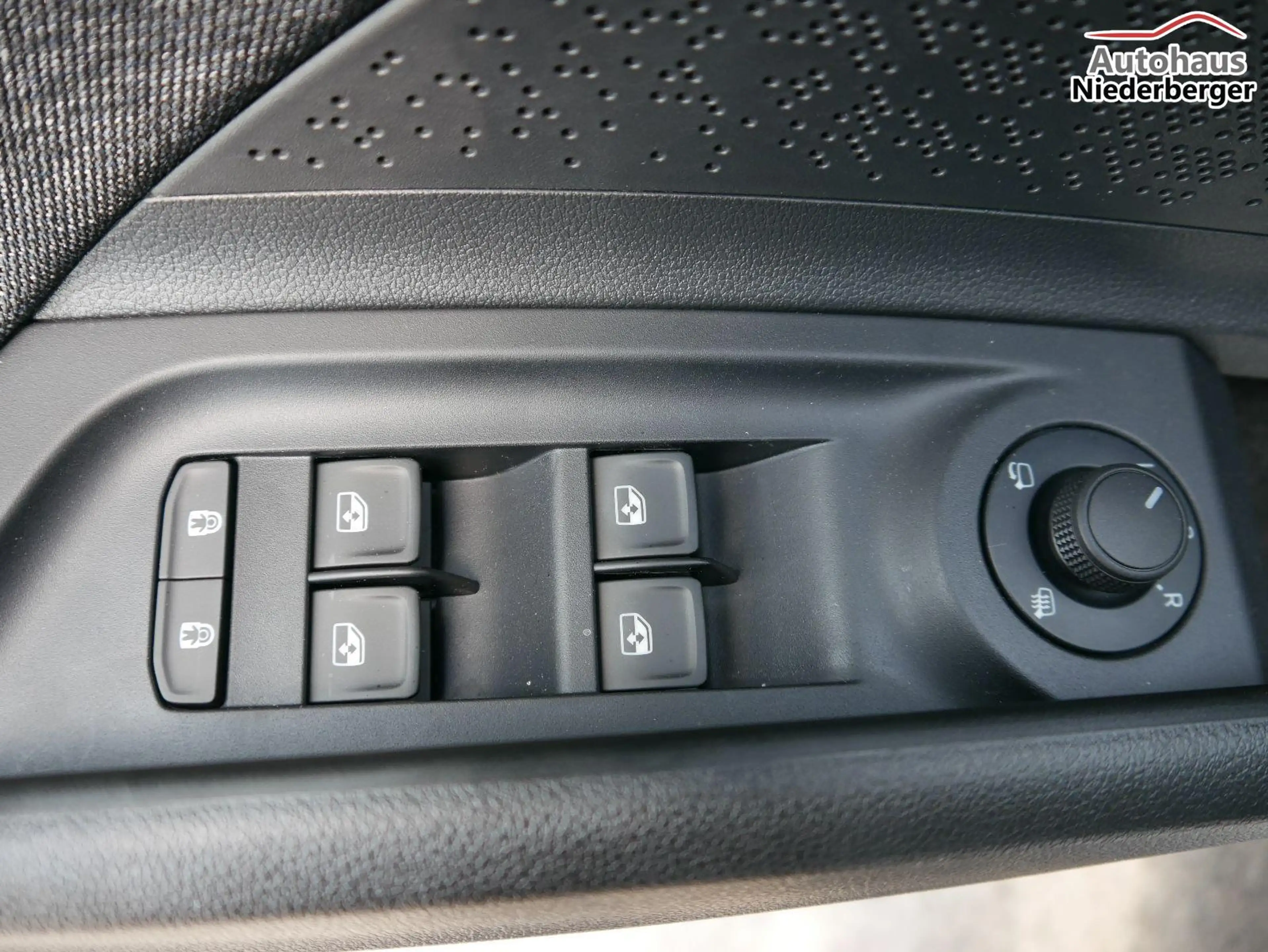 Skoda Elroq 60*ACC*PDC*LED*SHZ*KAMERA*TEMPOMAT*KLIMA*SMARTL... — photo 10