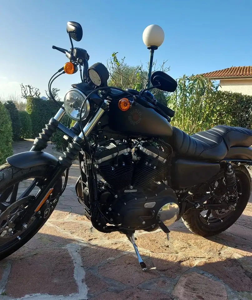 Harley-Davidson Iron 883