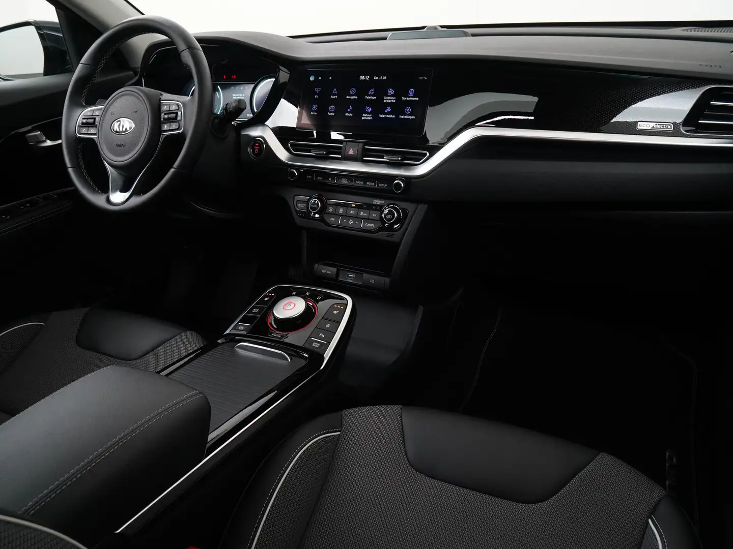 Kia e-Niro DynamicPlusLine 64 kWh 3 fase | Schuifdak | Camera Blauw - 2