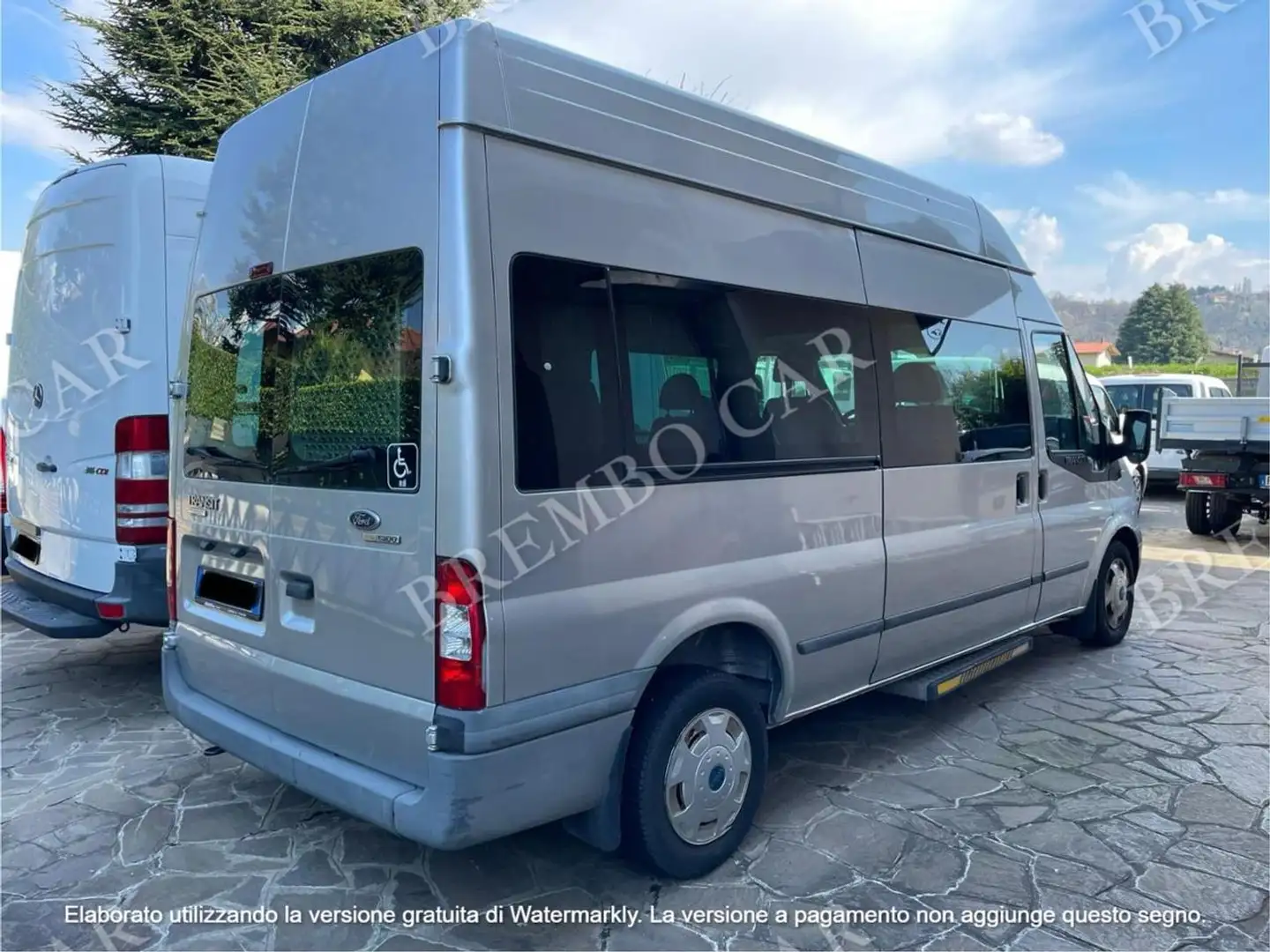 Ford Transit 300L 2.2 TDCi/115 PL-TM Combi Grigio - 2