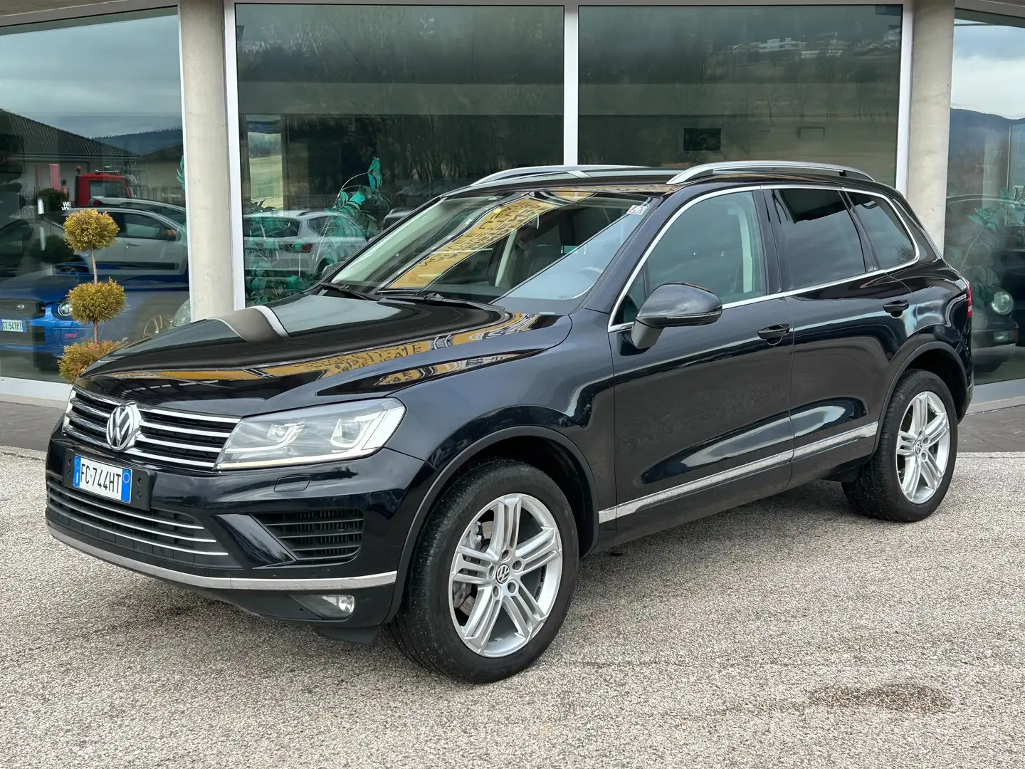 Volkswagen Touareg 3.0 V6 tdi 204cv tiptronic Nero - 1