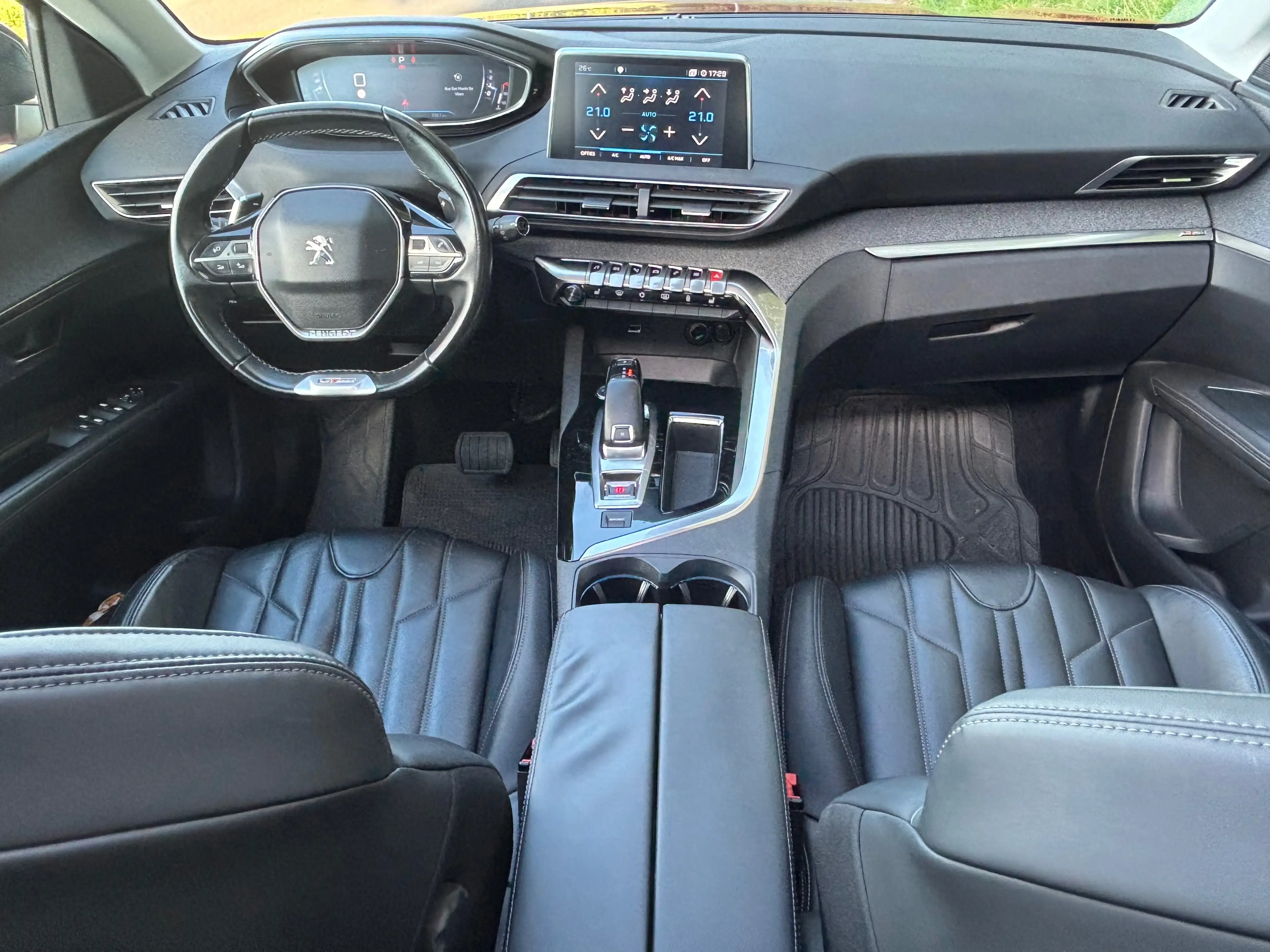 Peugeot 3008 3008 1.2 THP GT Line — photo 7