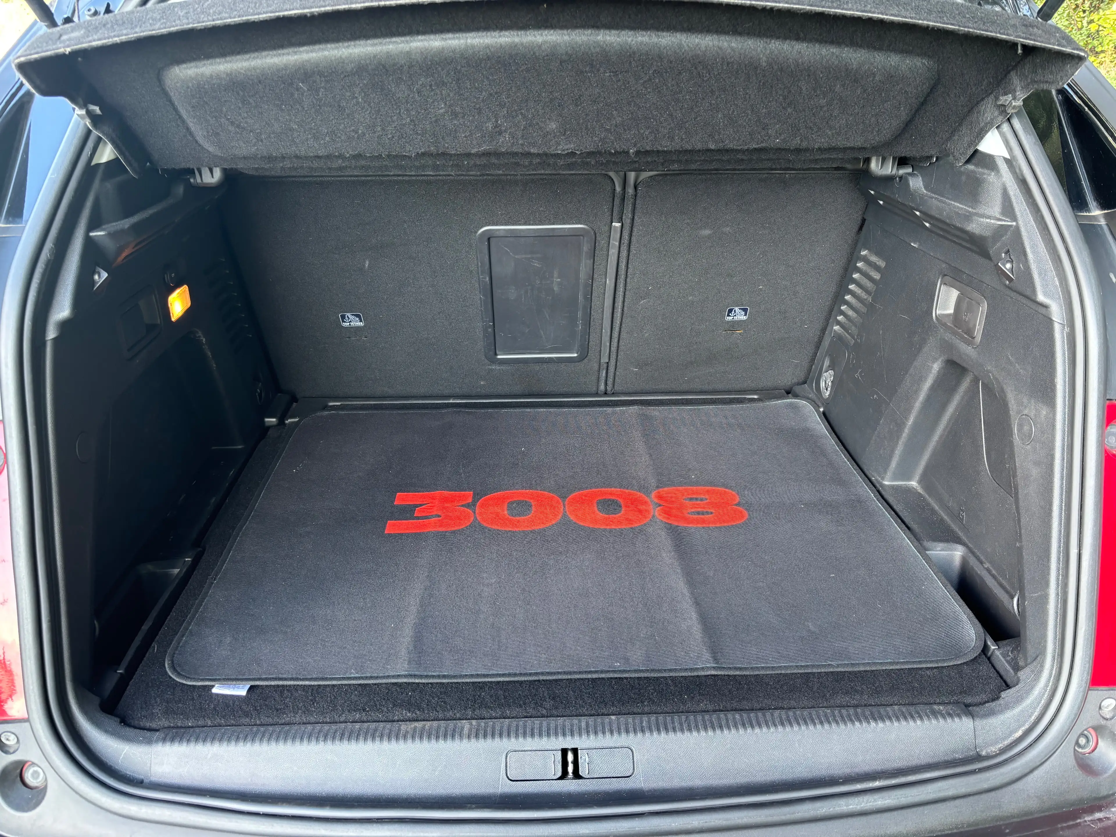 Peugeot 3008 3008 1.2 THP GT Line — photo 10