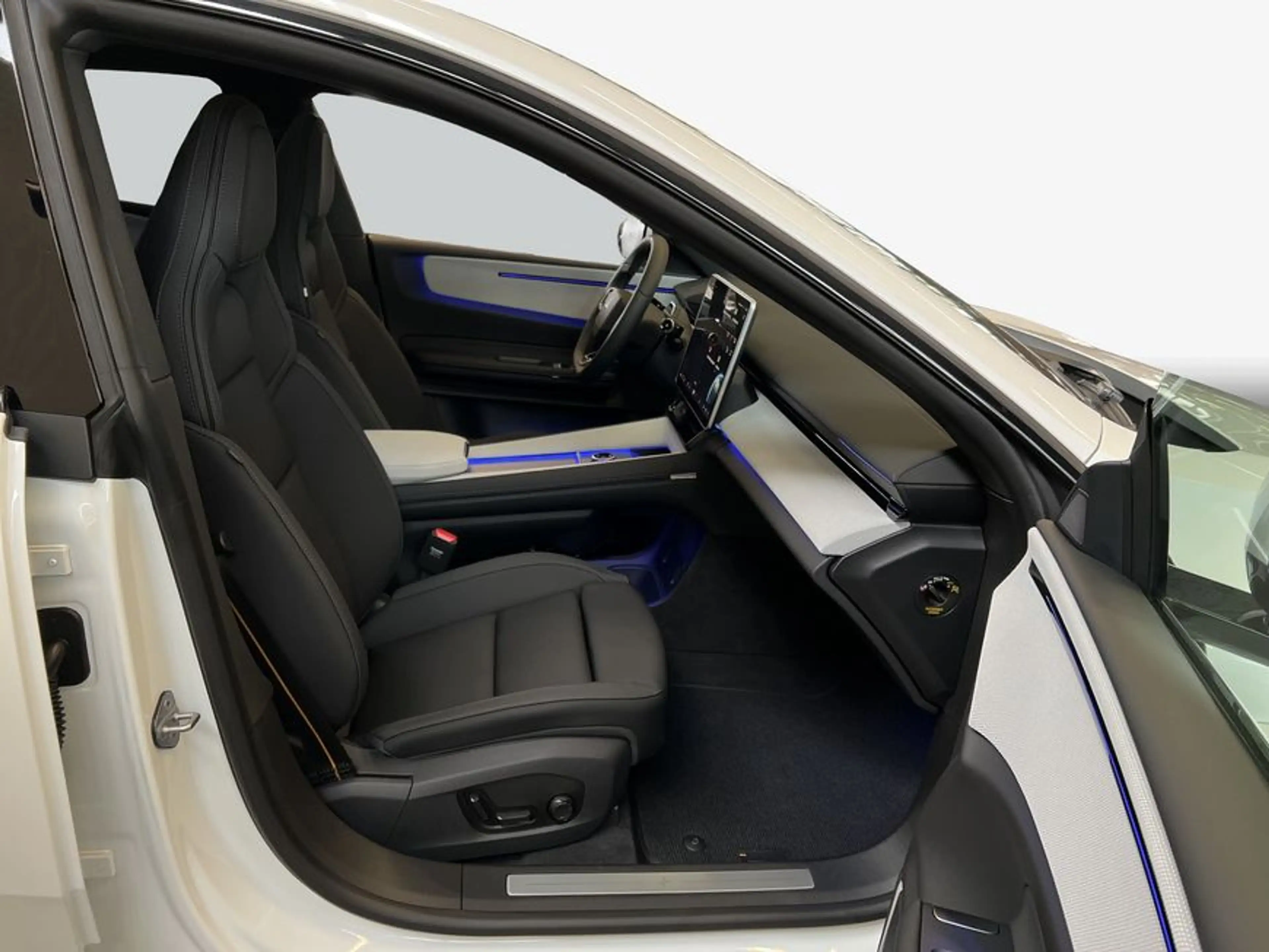 Polestar 4 Single-Motor Glasd 21'' Pilot- Pro- Plus-Paket M — photo 13
