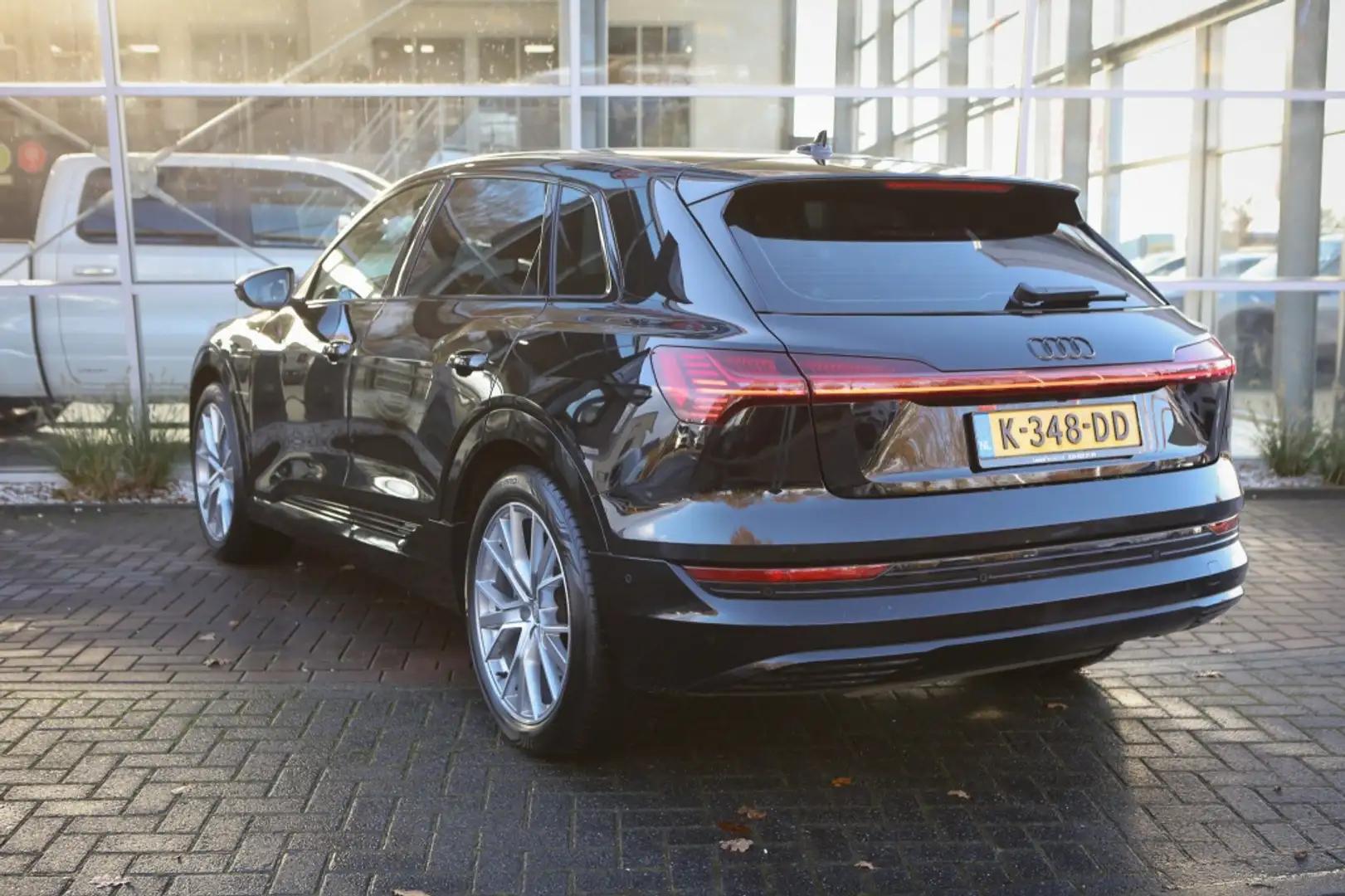 Audi e-tron 55 quattro ed. 95kWh Schwarz - 2