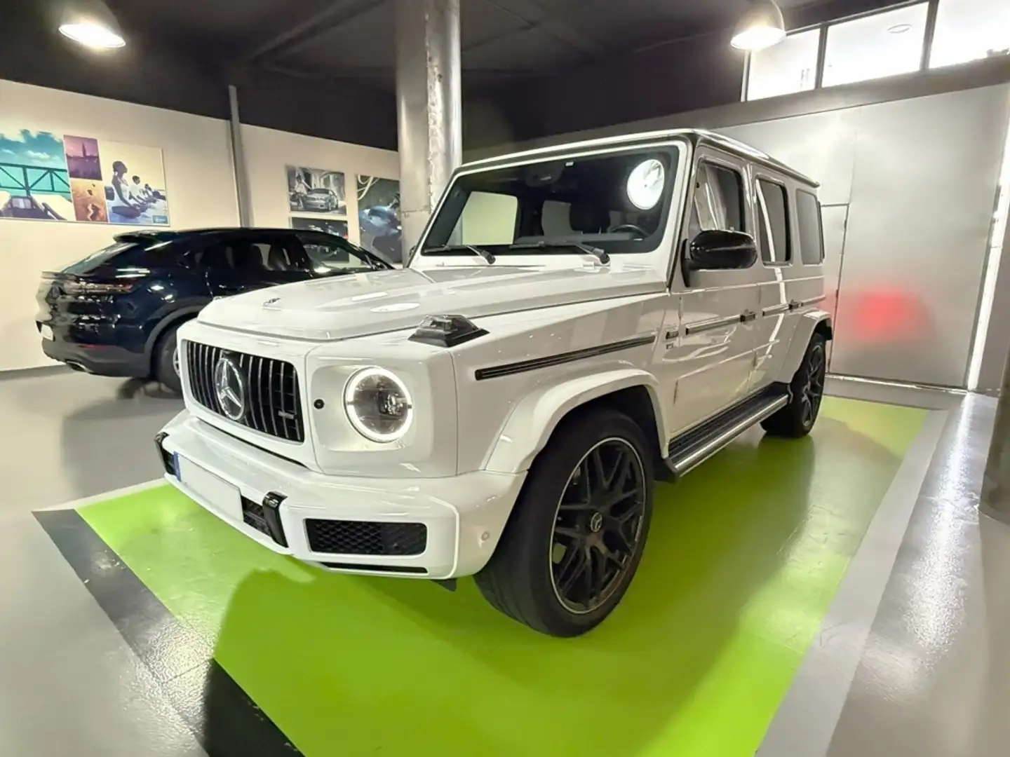 Mercedes-Benz G 400 d 4Matic 9G-Tronic Bílá - 1