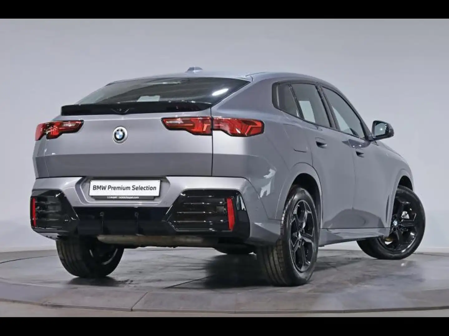 BMW X2 sDrive20i Kit M Sport Grau - 2