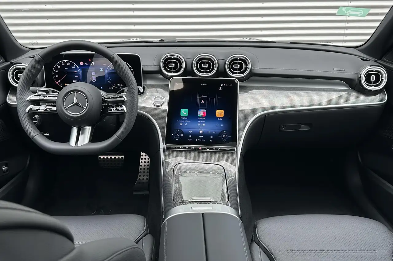 Mercedes-Benz C-Class 2026 — фото 12
