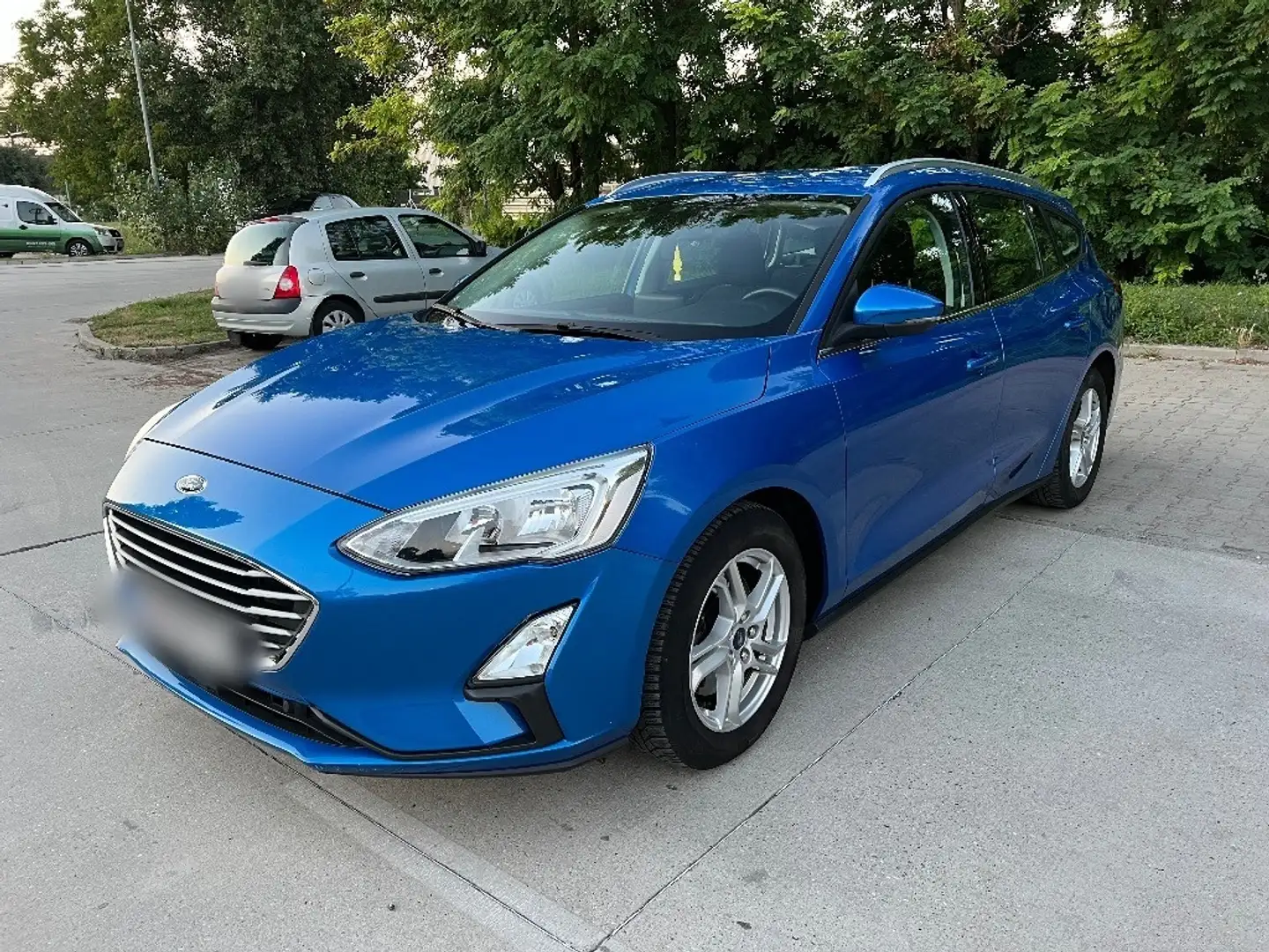 Ford Focus Focus Kombi 1.0 EcoBoost Start-Stopp-System ACTIVE Blau - 2