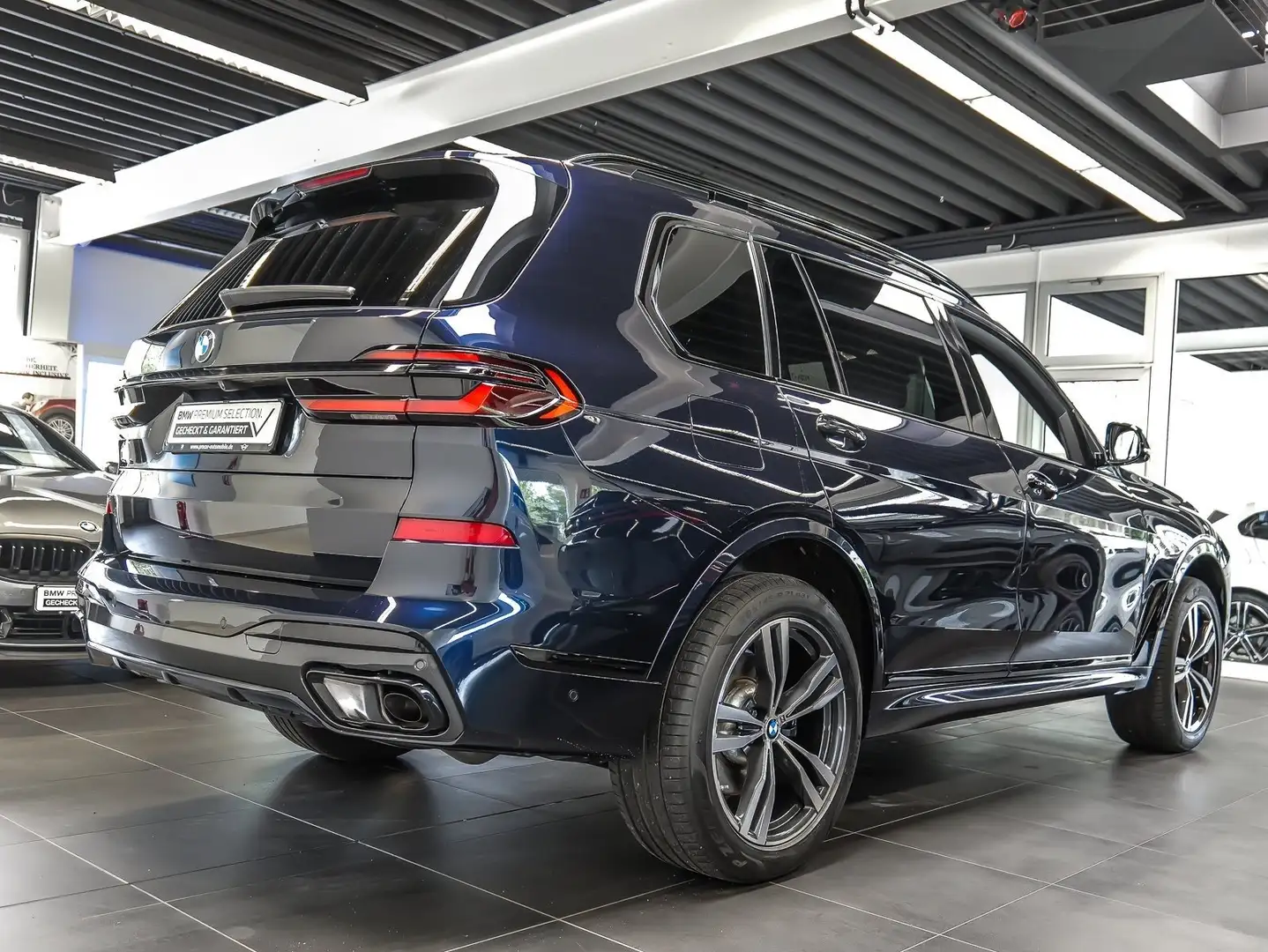 BMW X7 xDrive40d M Sport PRO LC Prof. Pano harman/kardon Schwarz - 2