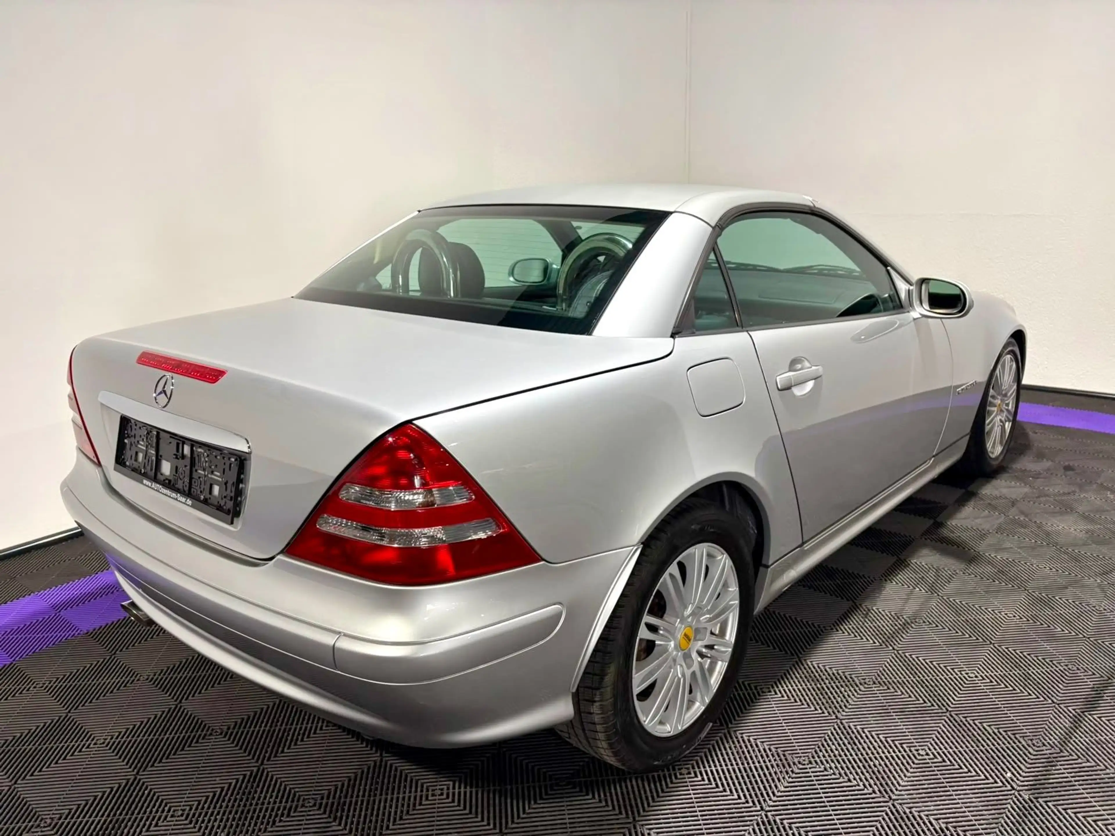 Mercedes-Benz SLK 200 KOMPRESSOR Final Edition — photo 9