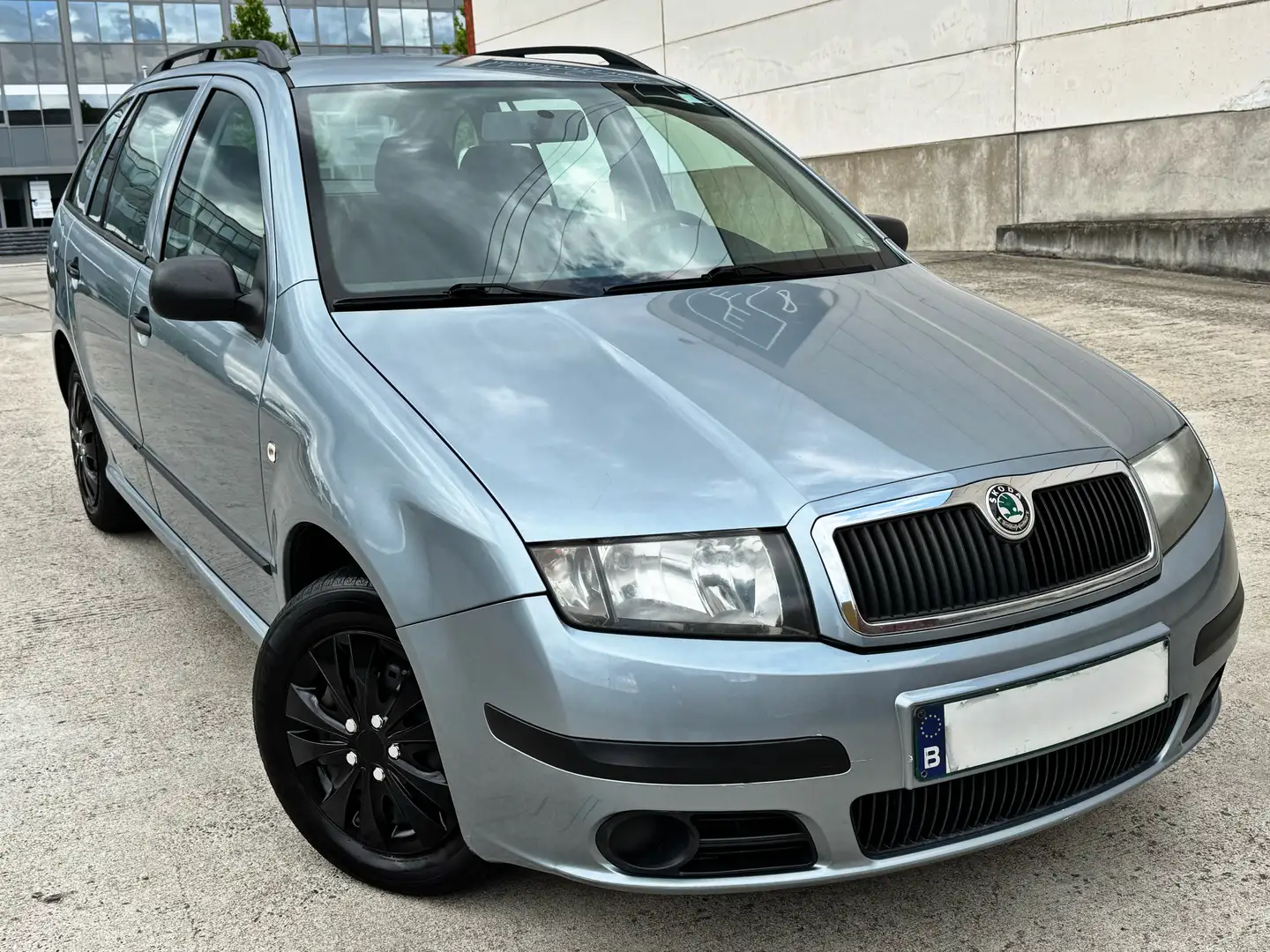 Skoda Fabia 1.4 Combi Classic 125.000km Gekeurd Voor Verkoop Argent - 1