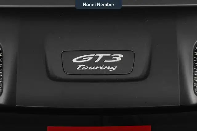 Porsche 911 view 26