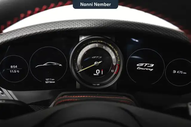 Porsche 911 view 10