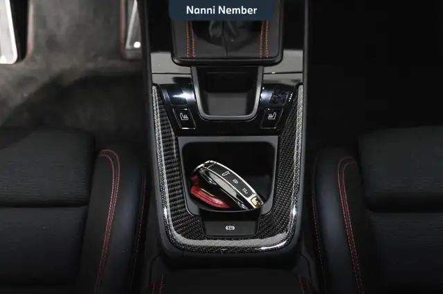 Porsche 911 view 13