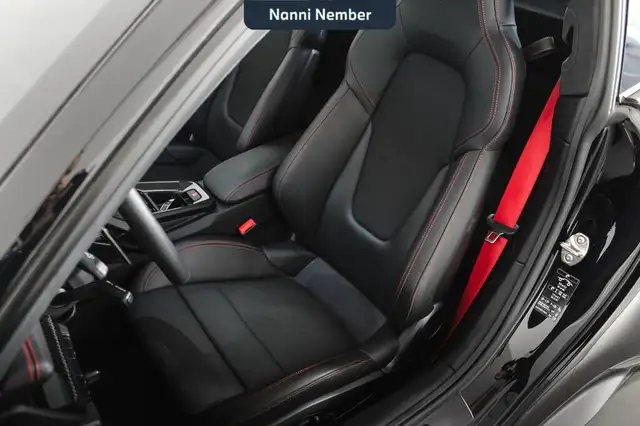 Porsche 911 view 14
