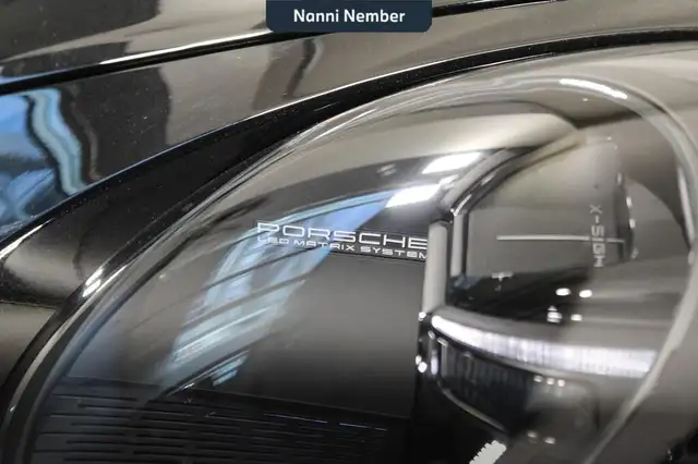 Porsche 911 view 27
