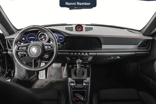 Porsche 911 view 11