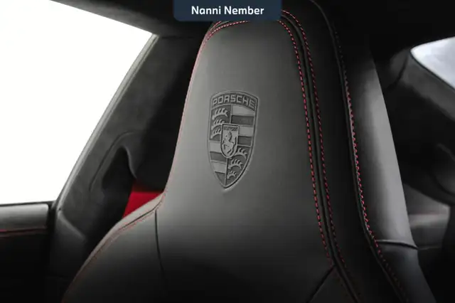 Porsche 911 view 15