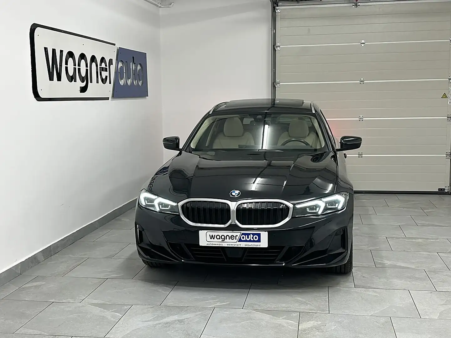 BMW 320 d 48 V xDrive Touring Aut. LED/ACC/Widscreen/Li... Schwarz - 1
