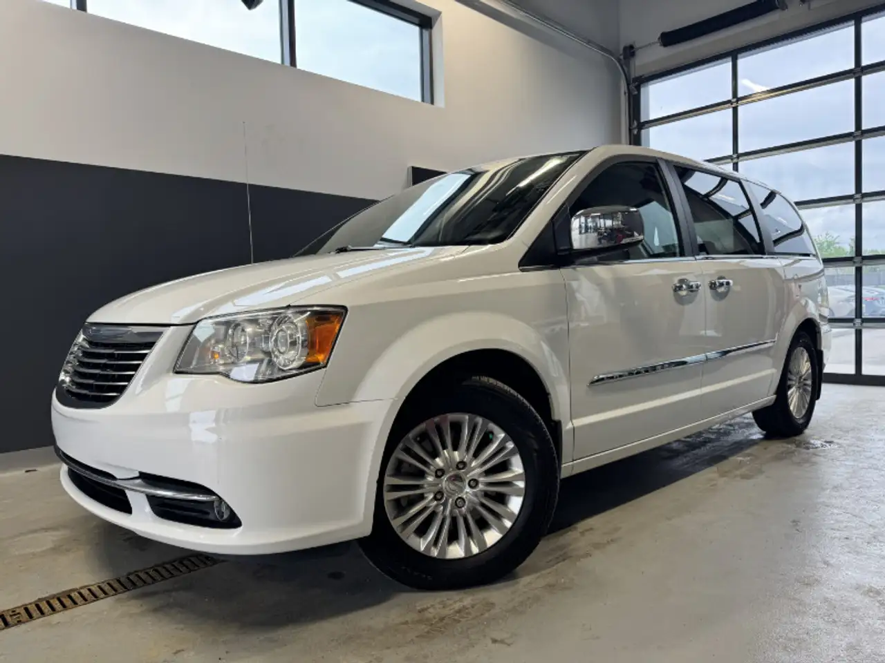 2015 Chrysler Town & Country