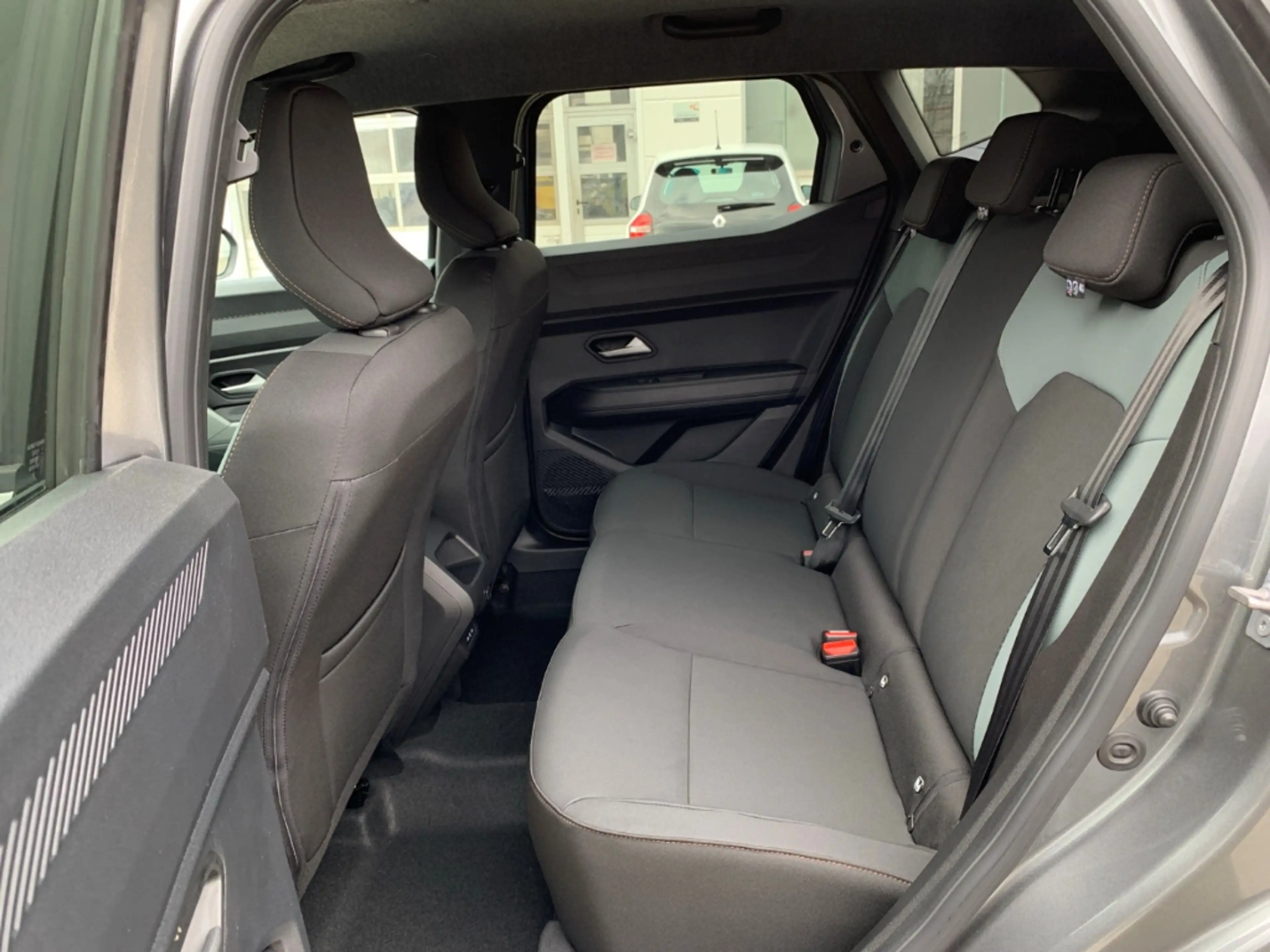Dacia Duster EXTREME ECO-G 120 AUTO Extreme ACC+SHZ+KLIMA+NAVI — photo 11