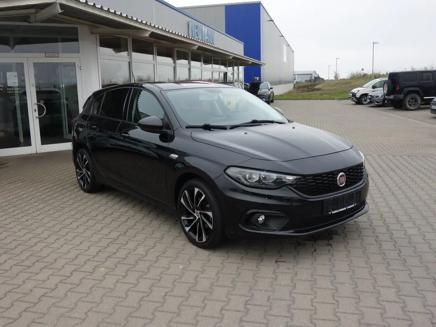 Fiat Tipo S-Design *Xenon/NAV/DAB/SHZ/RfK/PDC/Metallic* Schwarz - 2