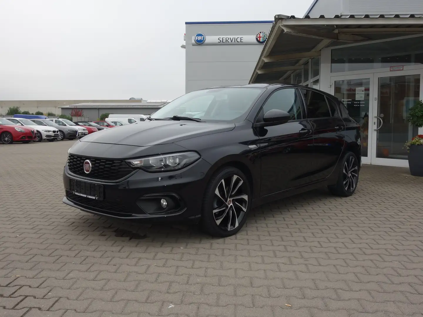 Fiat Tipo S-Design *Xenon/NAV/DAB/SHZ/RfK/PDC/Metallic* Schwarz - 1