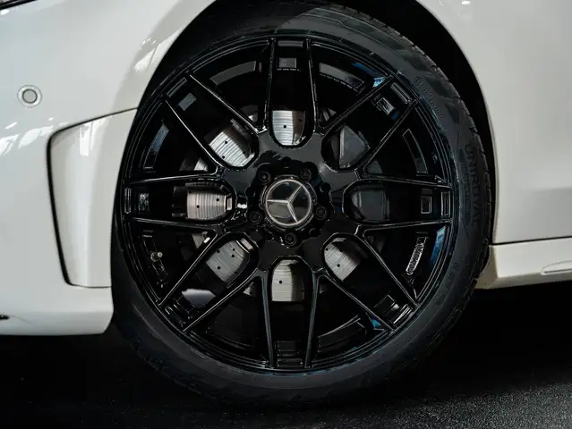 Mercedes-Benz C Class view 2