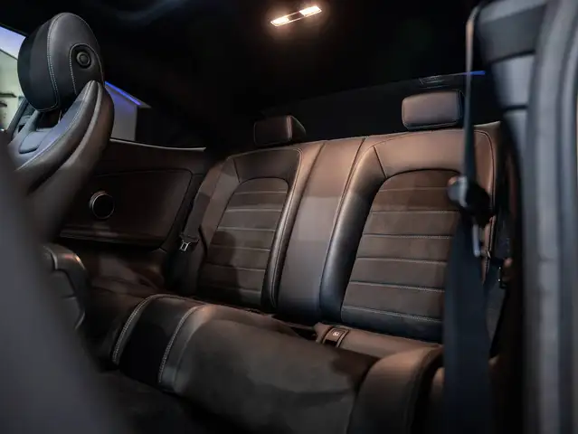 Mercedes-Benz C Class view 12