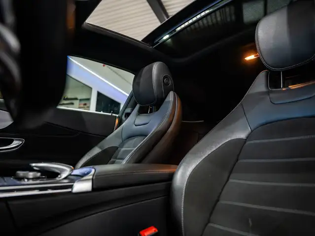 Mercedes-Benz C Class view 11