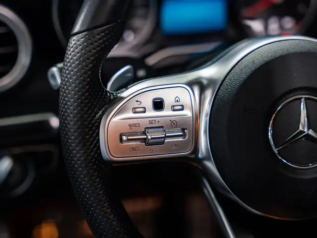 Mercedes-Benz C Class view 8
