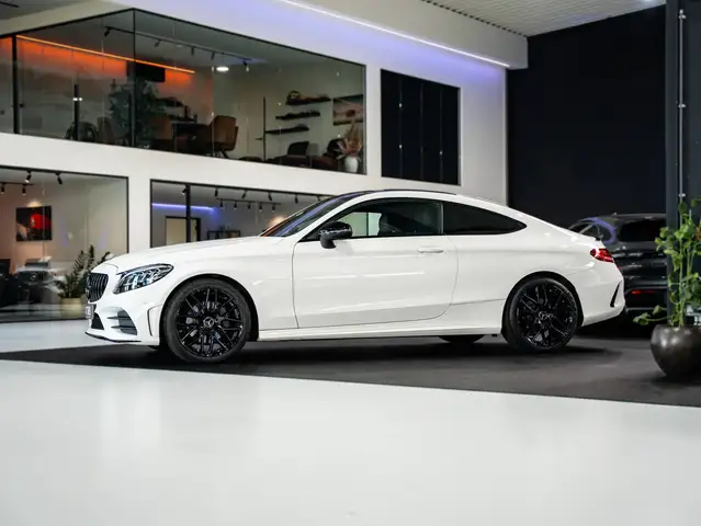 Mercedes-Benz C Class view 3