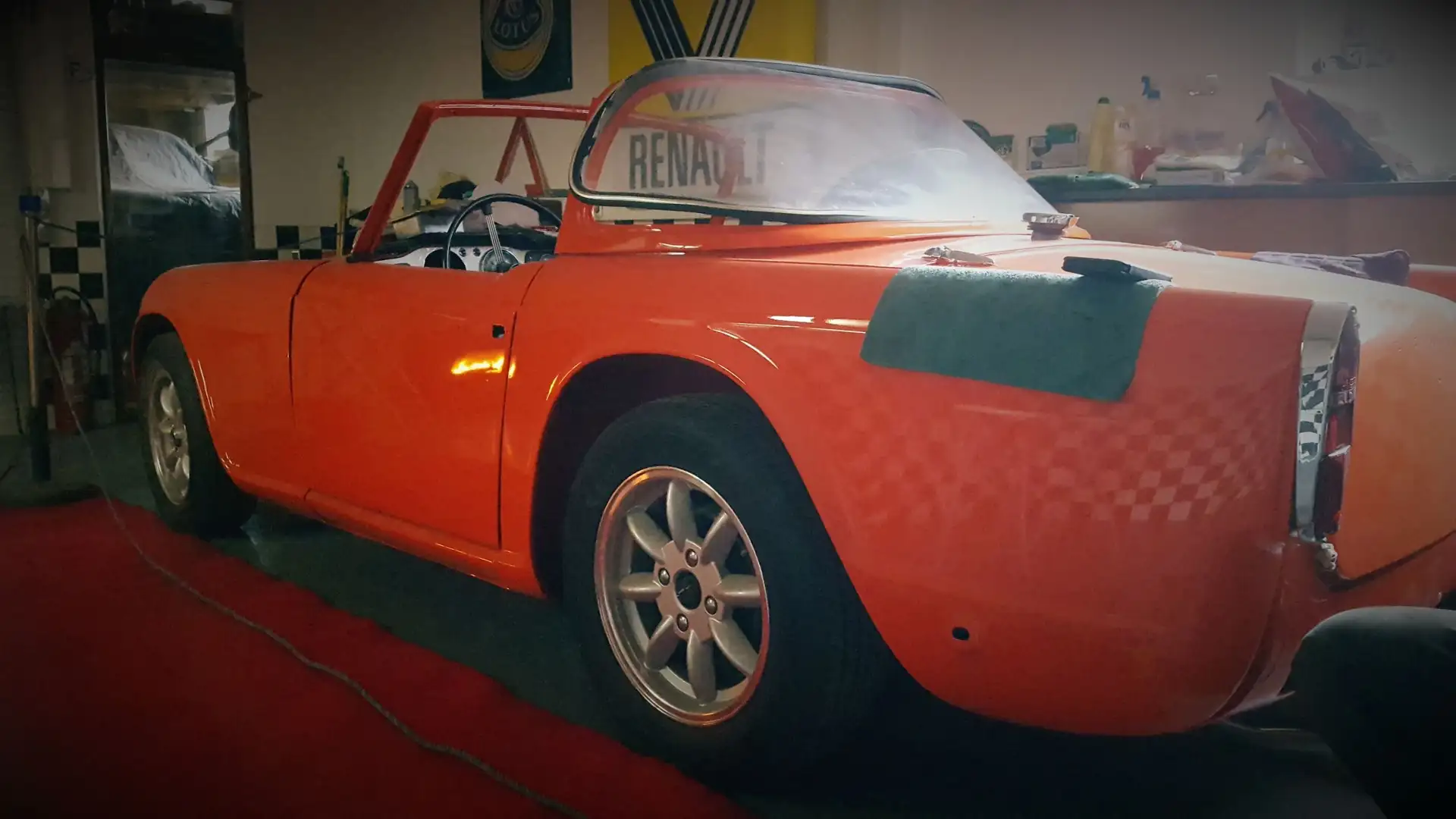 Triumph TR4 Arancione - 1