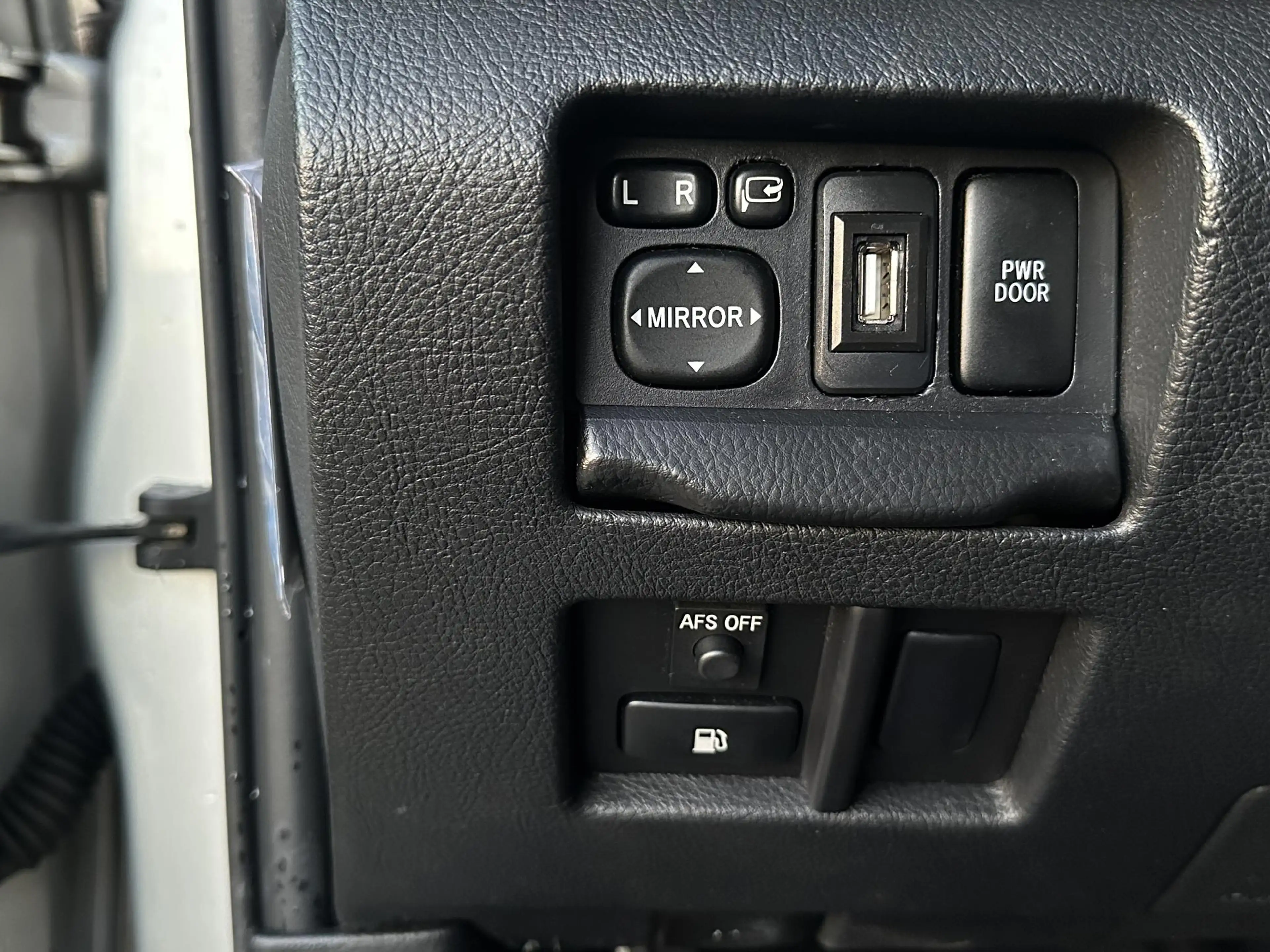 Lexus RX 400 400h Executive — photo 13
