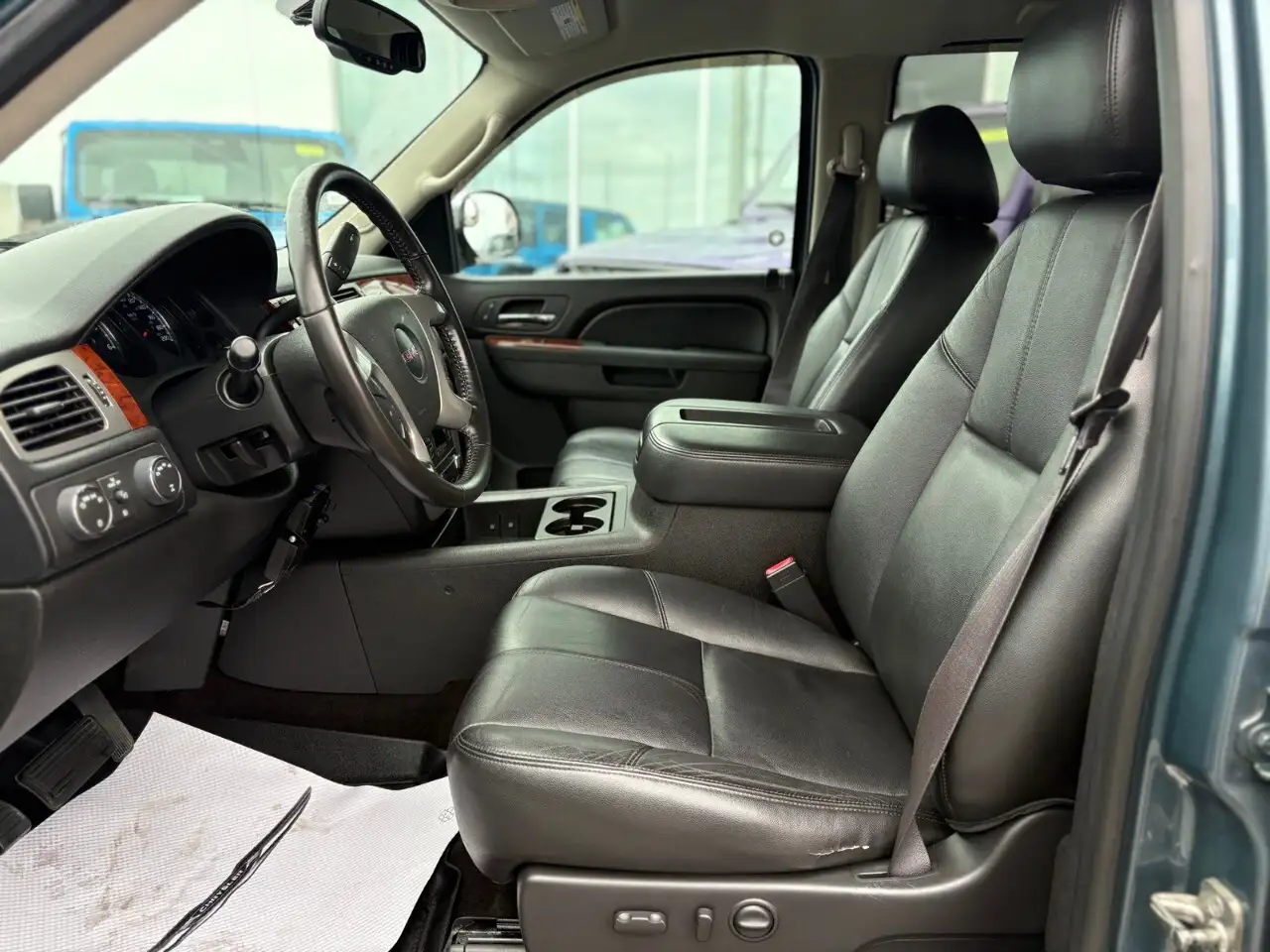 GMC Sierra 1500 снимка GMC Sierra 1500