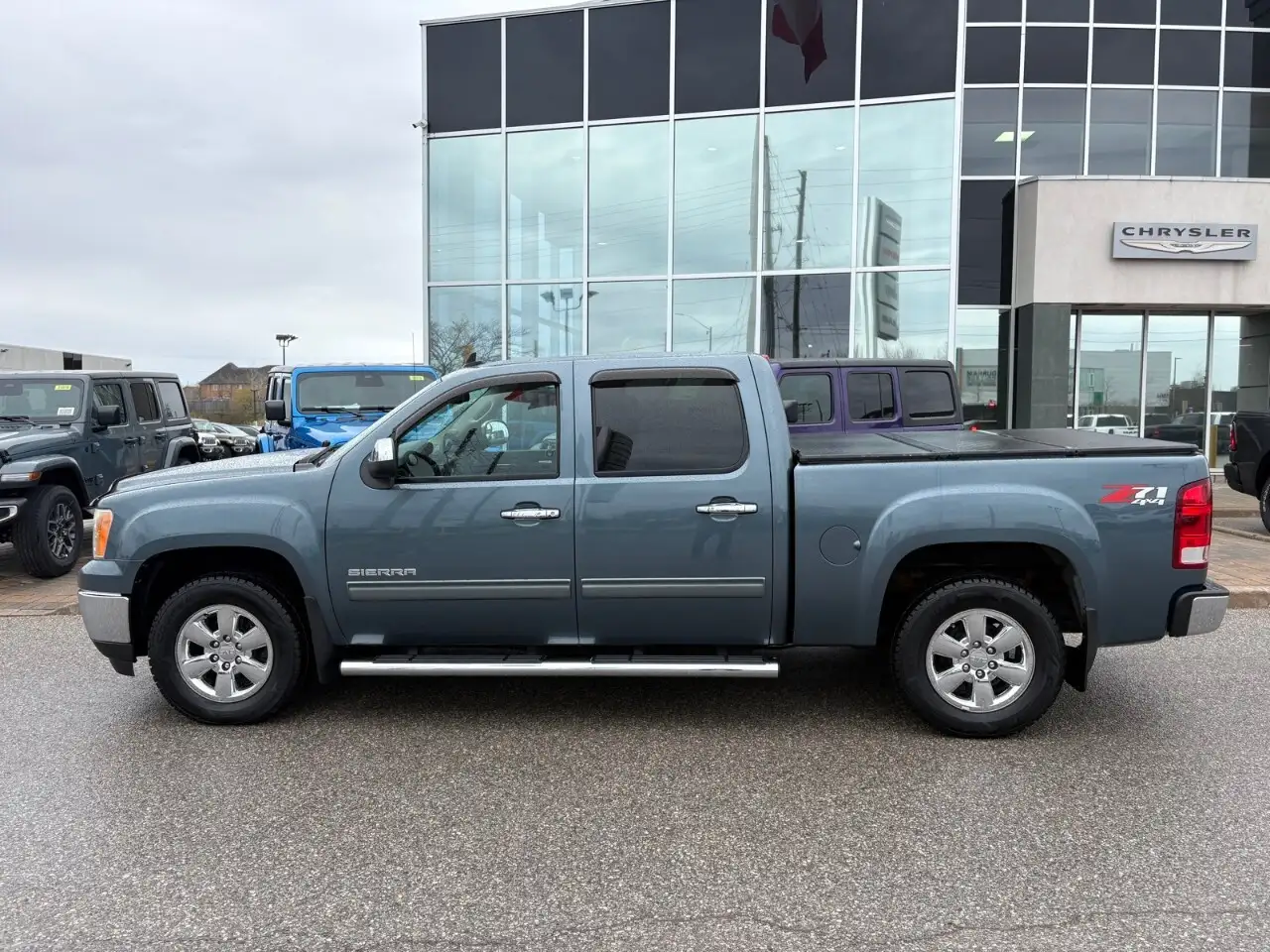 GMC Sierra 1500 снимка GMC Sierra 1500