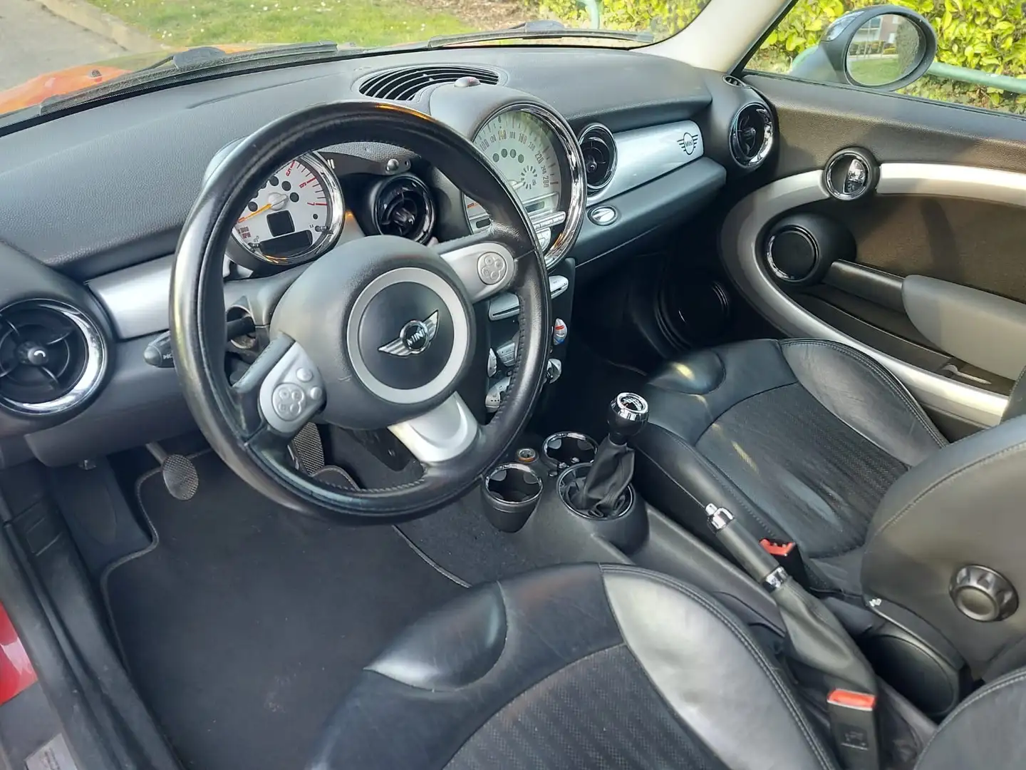 MINI Cooper Clubman Clubman 1.6 D - 110 Cooper Rojo - 2