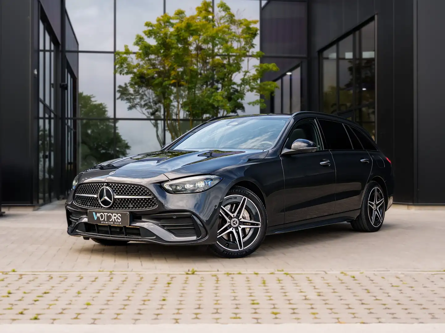 Mercedes-Benz C 300 PHEV - AMG - 360° - HUD - 360° - trekhaak Grijs - 1