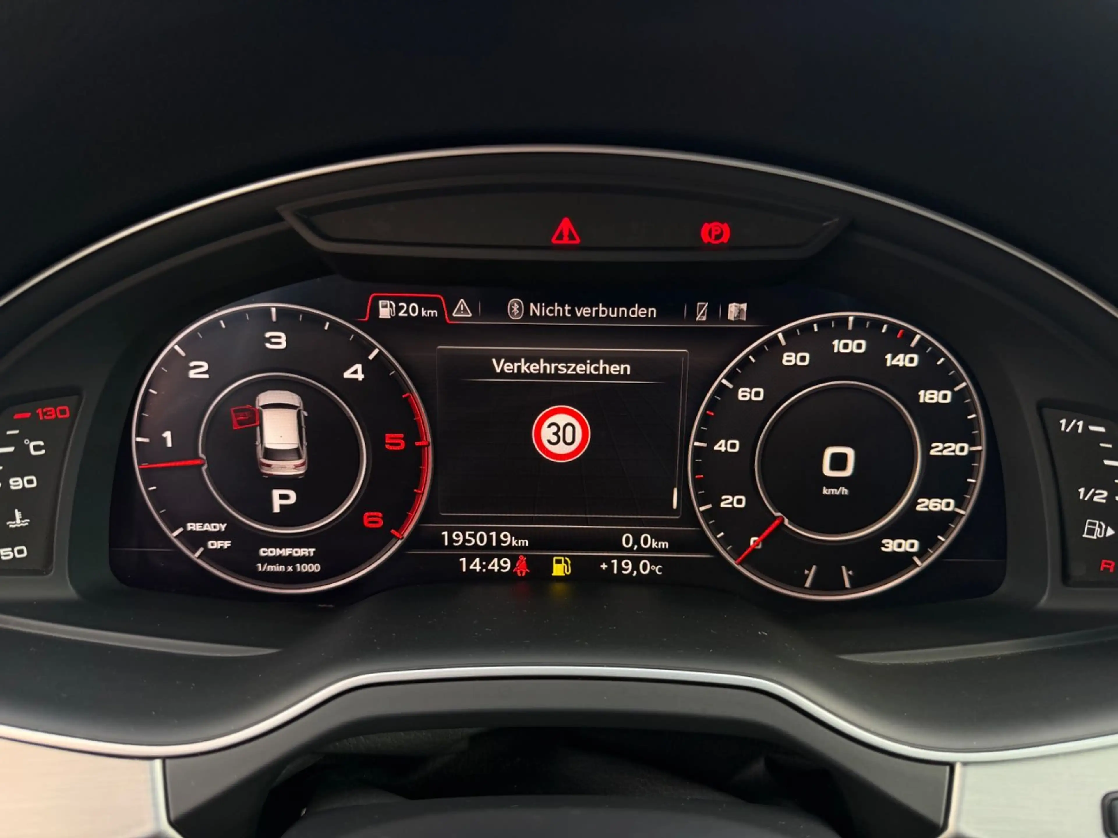Audi Q7 3.0 TDI S-Line *1.Hand*7 Sitze*Voll*Pano* — photo 11