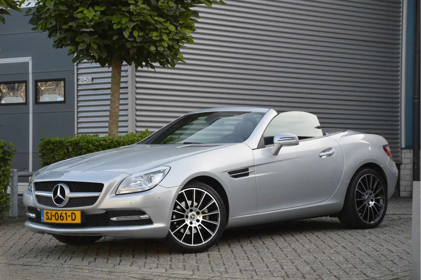 Mercedes-Benz SLK 200 AUTOMAAT | AIRCO | CRUISE | AIRSCARF | LEDER | ALA Grijs - 1