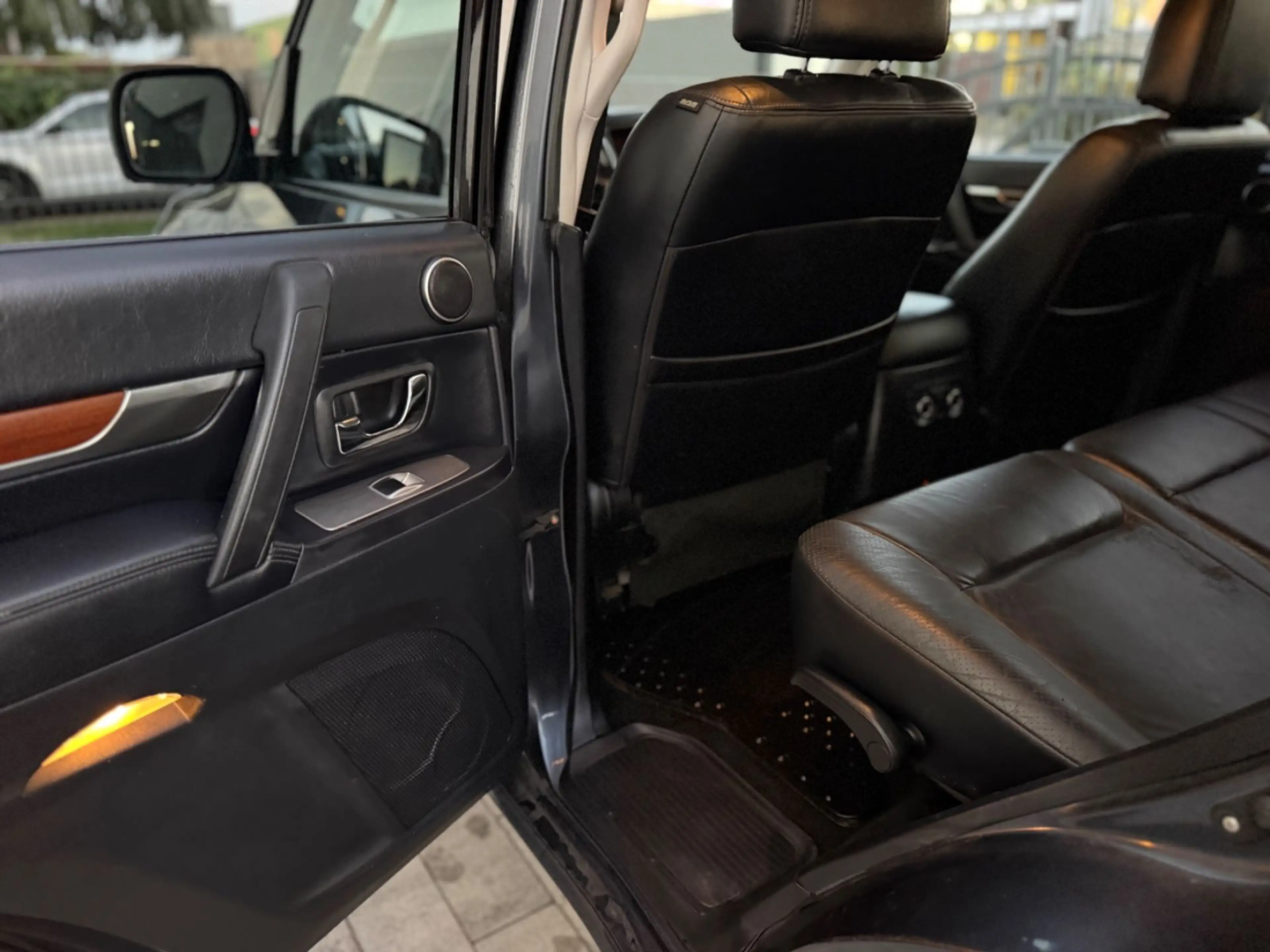Mitsubishi Pajero 3.2 DI-D Instyle /7SITZER/KAMERA/AHK — photo 11