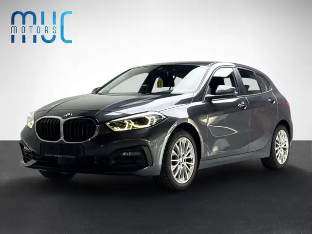 Bmw 120 xDrive 190PS Automatik Allrad Grau
